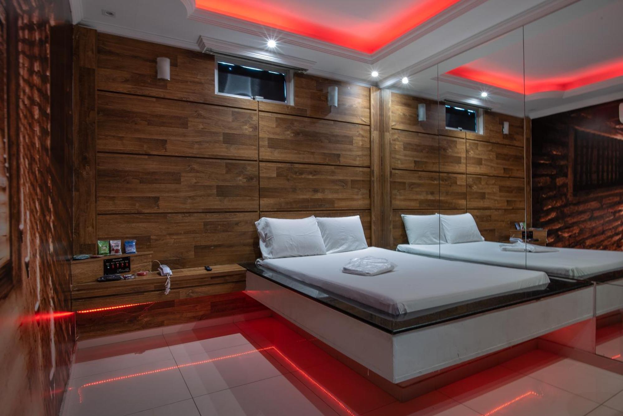 Motel Fantasy 2 (Adults Only) Contagem Dış mekan fotoğraf
