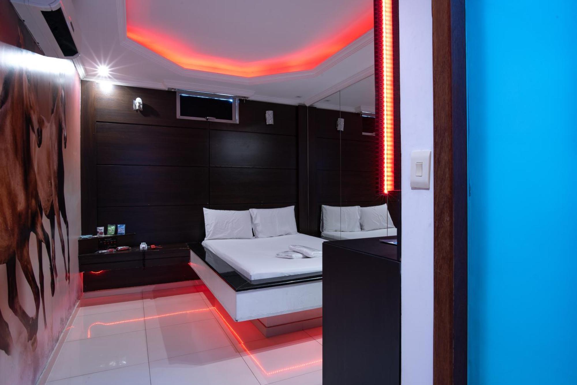 Motel Fantasy 2 (Adults Only) Contagem Dış mekan fotoğraf
