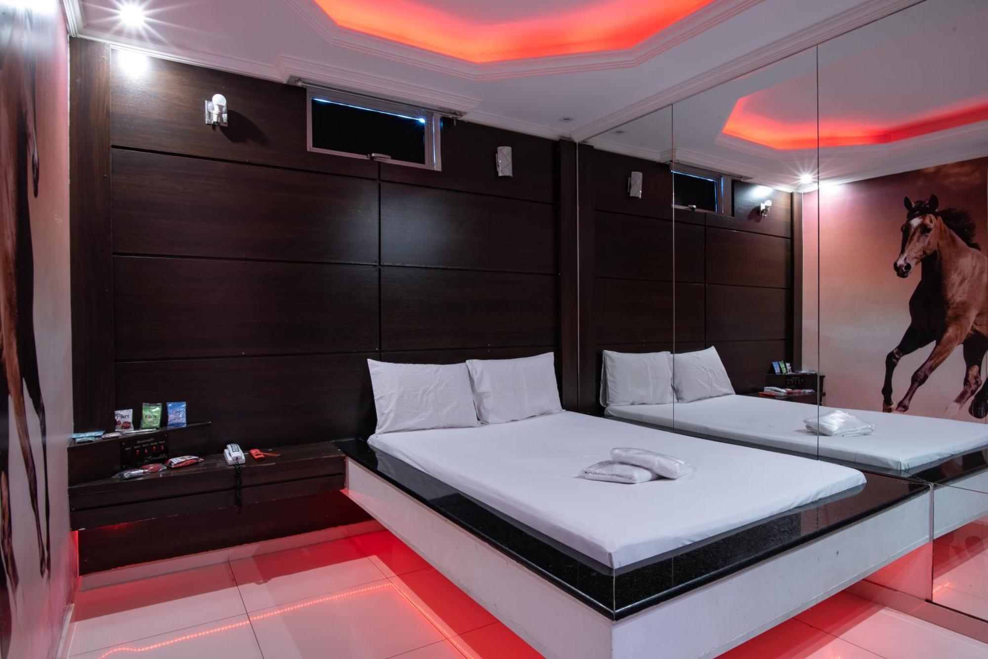 Motel Fantasy 2 (Adults Only) Contagem Dış mekan fotoğraf