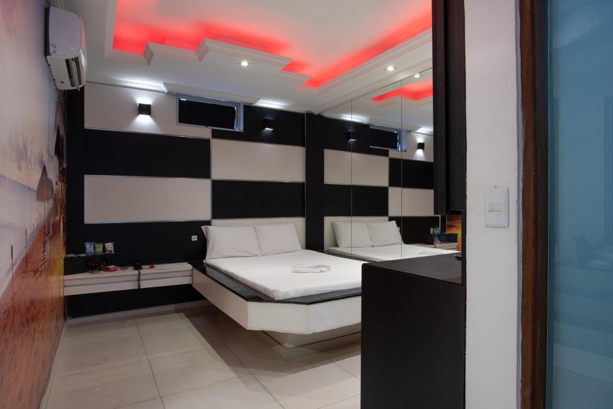 Motel Fantasy 2 (Adults Only) Contagem Dış mekan fotoğraf